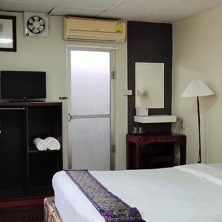 Born Guest House Chiang Mai Zewnętrze zdjęcie